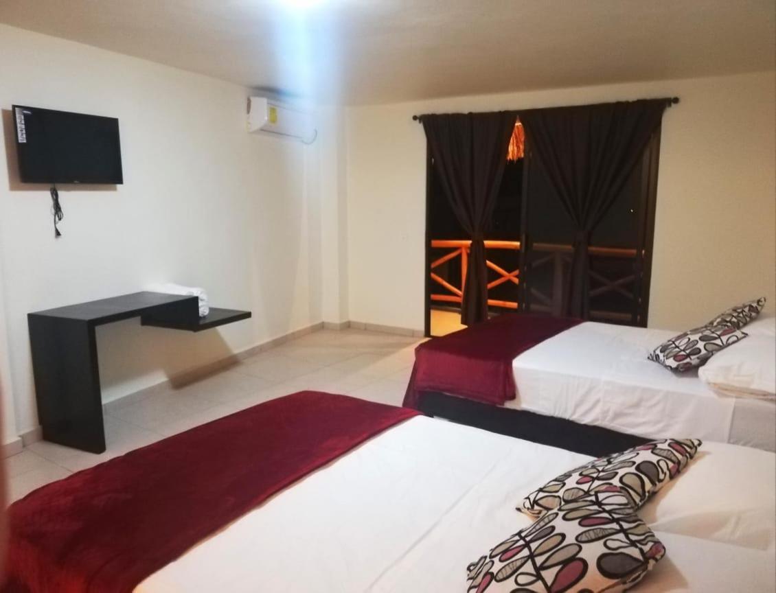 Hotel Sierra Linda Хилитла Экстерьер фото